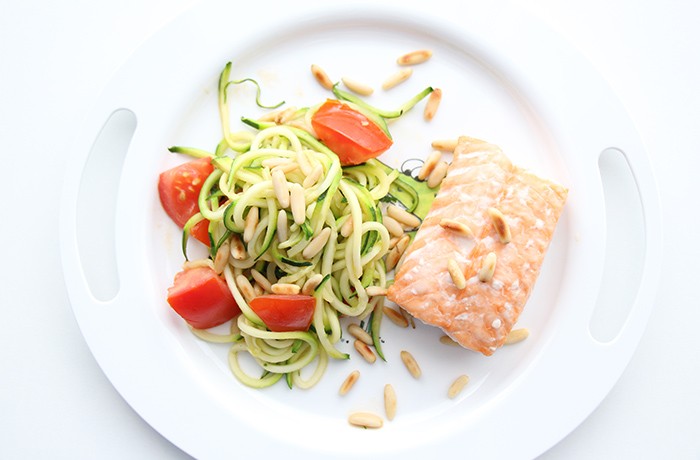 Lachsfilet Mit Zucchini Spaghetti My Healthy Kid