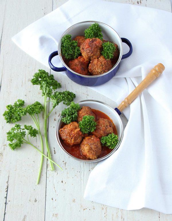 Hackfleischbällchen in Tomatensauce - albondigas en tomate | My Healthy Kid